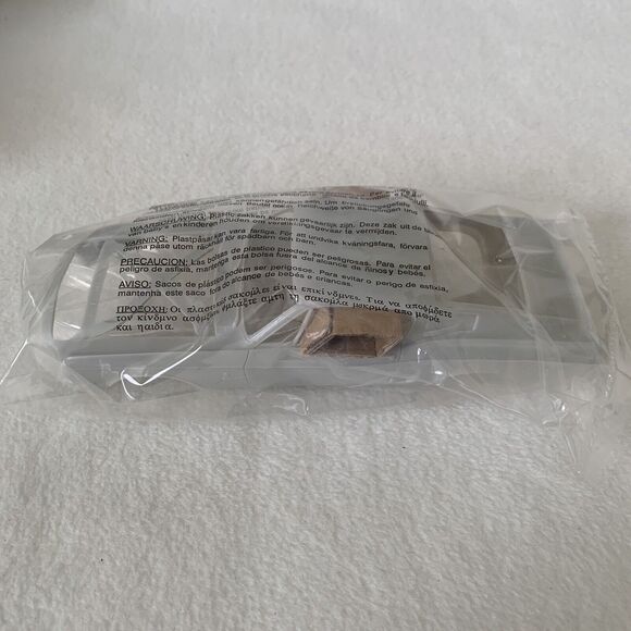 AMT ERTL 1968 Shelby GT-500 1/25 Scale Model Kit #31766 Open Box 2004 - Picture 8 of 11